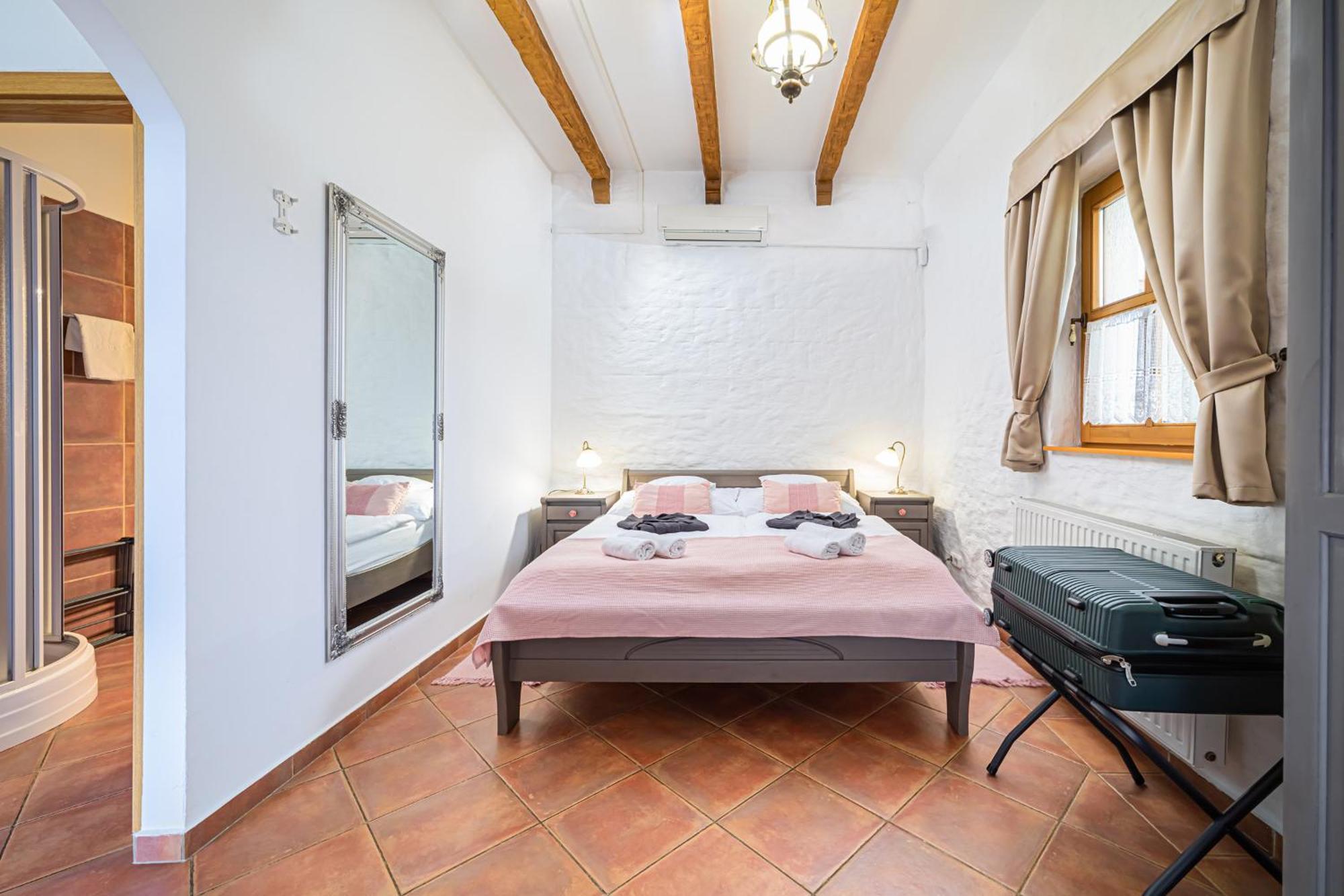 Hotel Rigotanya Relax & Wellness Panzio Buekfuerdo Esterno foto
